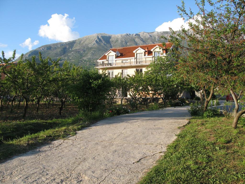 Apartments Ivetic Kotor Eksteriør bilde